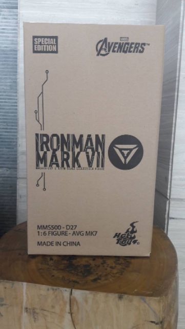 hottoys-ironman-mk7-special-1-6