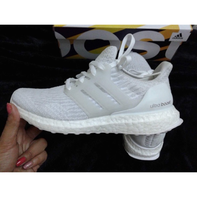 รองเท้า-ultra-boost-ของแท้-มือ2-สภาพเหมือนใหม่-ใส่ทีเดียว