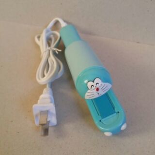 เครื่องรีดผม ไฟฟ้า ขนาดเล็ก (Hair Straightener) ลาย โดราเอม่อน Doraemon