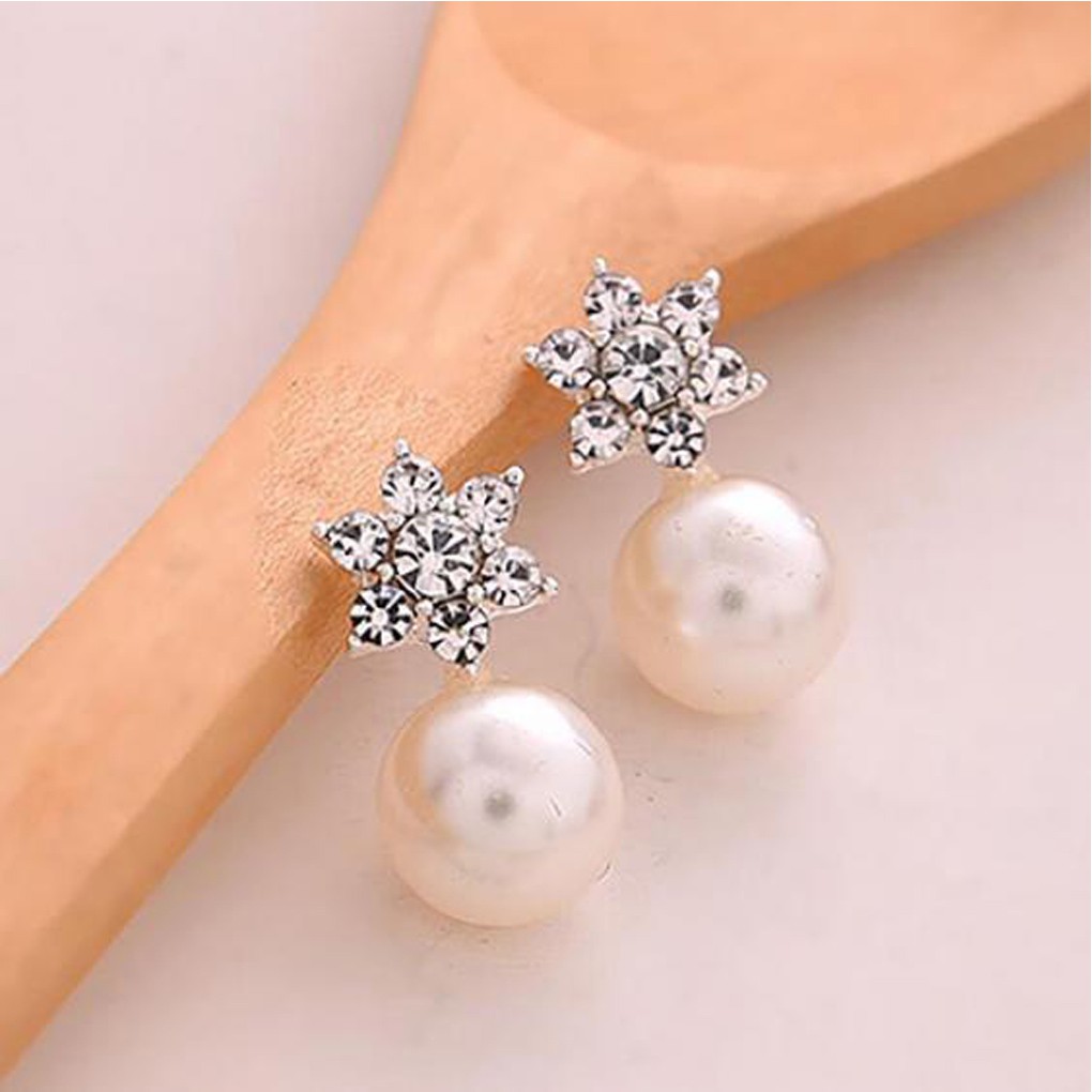 1-pair-women-girls-snowflakes-earrings-imitation-pearls-flower-stud-earrings-crystal-ear-studs-elen