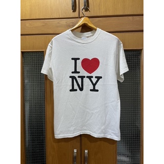 ภาพขนาดย่อของภาพหน้าปกสินค้าเสื้อ I ️ NY I LOVE NEW YORK Size M มือ2สามารถปรับแต่งได้ จากร้าน e0wuh3ebvz บน Shopee