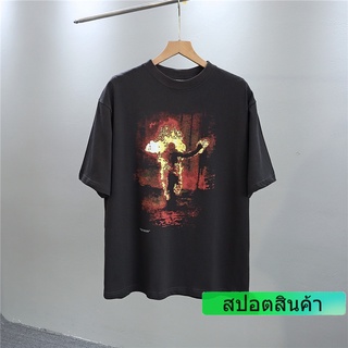 เสื้อยืดลําลอง ผ้าฝ้าย แขนสั้น พิมพ์ลายเปลวไฟ สไตล์สตรีท แฟชั่นสําหรับผู้ชาย และผู้หญิง เหมาะกับการเล่นกีฬา