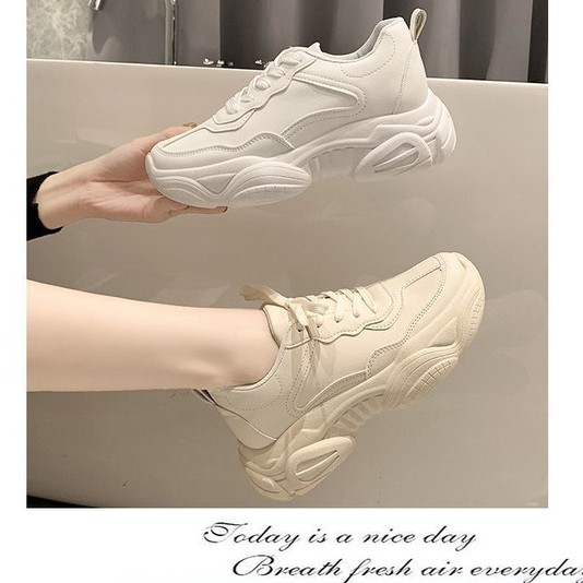 ภาพหน้าปกสินค้าCOOL SHOES (มาใหม่ AR-11) รองเท้าผ้าใบผู้หญิง เสริมส้น 5 ซม.รองเท้ากีฬาลำลองที่ทนต่อการสึกหรอ จากร้าน eccoshoes บน Shopee