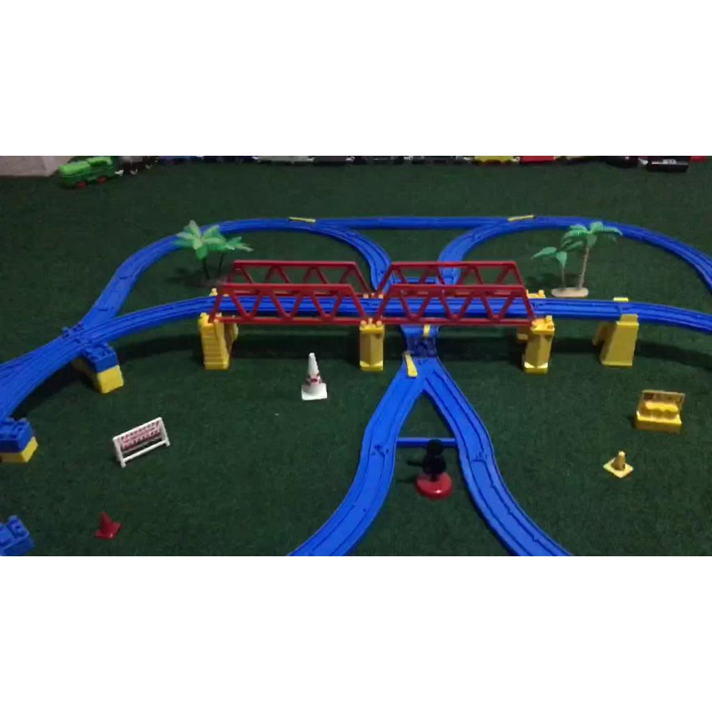 รถไฟโทมัสพร้อมรางtomy