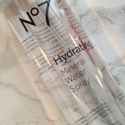 no7-hydrating-mineral-water-spray-100ml-สเปรย์น้ำแร่-พร้อมบำรุง-exp01-25