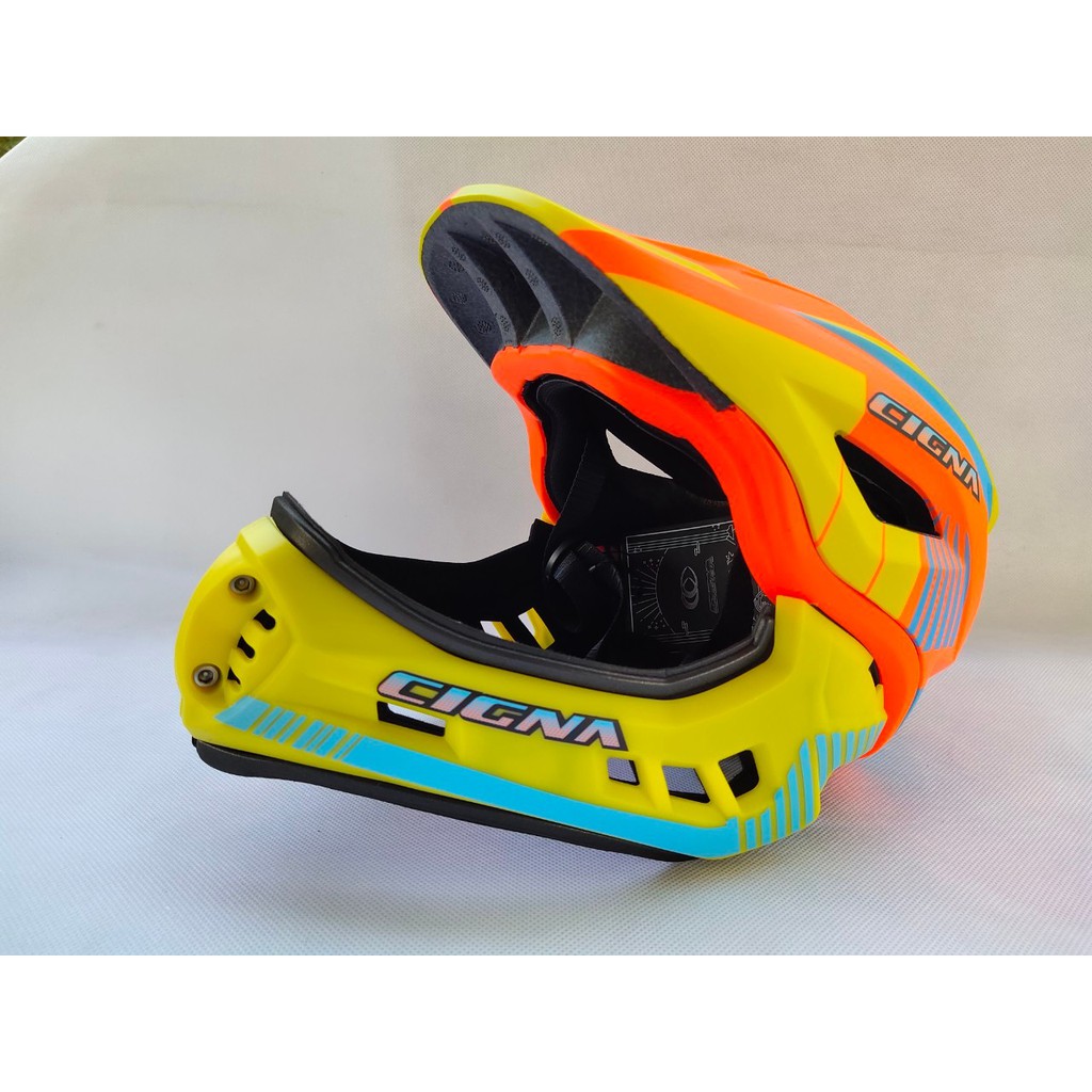 หมวกกันกระเเทก-ซิกน่า-เต็มใบแบบถอดได้-new-fullface-helmet-tt-32-orange