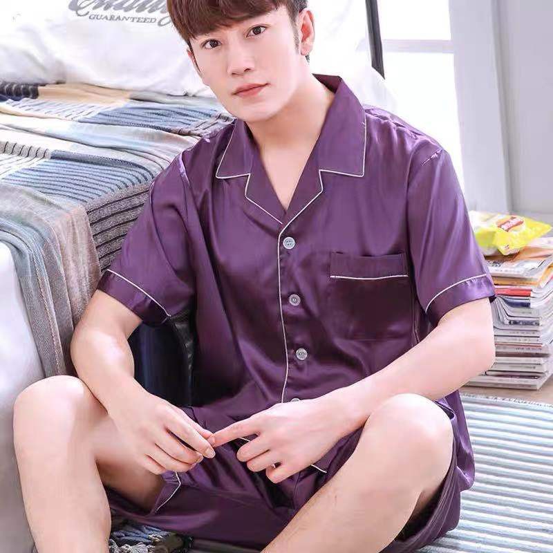 ภาพสินค้า3333-1 ชุดนอนผู้ชายน่ารักๆผ้าซาตินนิ่มใส่สบายแขนสั้นขาสั้น สีสวยสด สไตล์เกาหลี (สินค้าพร้อมส่ง) จากร้าน mmeimei_shop บน Shopee ภาพที่ 3