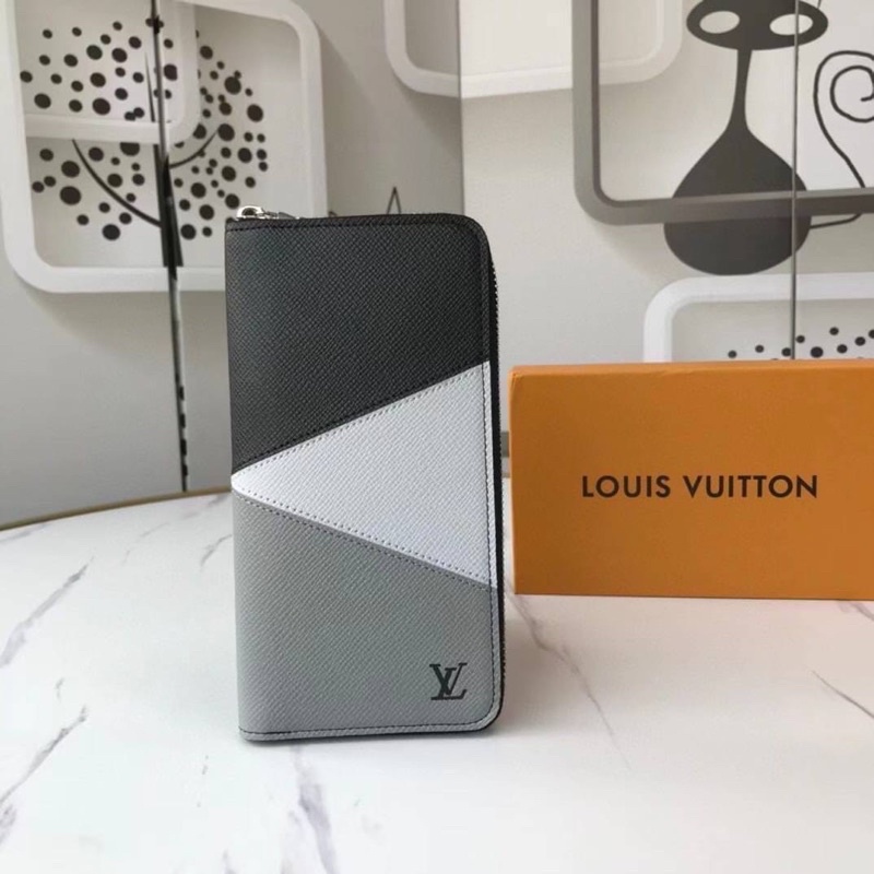 กระเป๋าตังค์-new-louis-vuitton-v-pattern-zippy-wallet-งาน-ออริoriginal