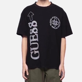 เสื้อยืดพิมพ์ลายแฟชั่นGuess x 88rising x P+F เสื้อยืดแขนสั้น สําหรับคู่รัก