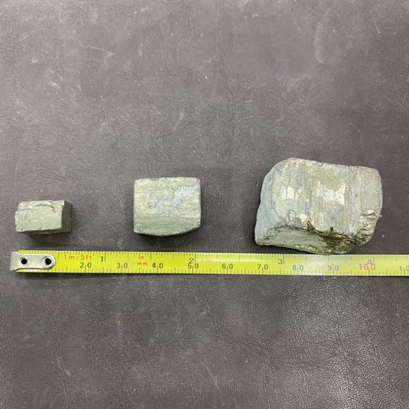 ไพไรต์-pyrite-หินดูดเงิน-1ชิ้น-เพชรหน้าทอง-แร่เหล็กไพไรต์-เพชรหน้าทั่ง-หินแห่งการคิดบวก-หินสี่เหลี่ยม