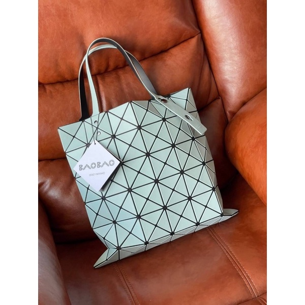 baobao-issey-miyake-tote-bag-6x6-กระเป๋า-tote