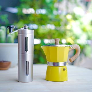 ชุดหม้อต้มกาแฟสด มอคค่าพอท Moka pot 3cup (สีเหลือง) + เครื่องบดเมล็ดกาแฟ มือหมุน