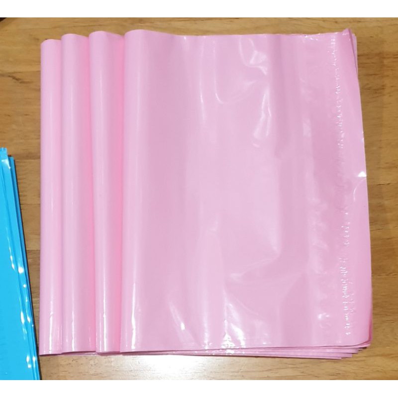 ภาพหน้าปกสินค้าถุงไปรษณีย์ สีสันสวยงาม แบ่งขาย ใบล่ะ 1-3 บาทเท่านั้น สินค้าพร้อมส่ง จากร้าน onlineplasticbag บน Shopee