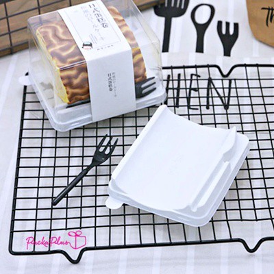 กล่องเค้ก-ฐานสี่เหลี่ยมผืนผ้าโค้ง-ฝาพลาสติกใสทรงสูง-ส้อม-กล่องเค้กโรล-กล่องเค้กพร้อมทาน-take-away-cake-box-10-เซ็ต