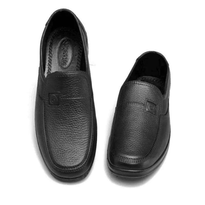 ภาพหน้าปกสินค้ารองเท้าผู้ชาย รองเท้าบุรุษ size39-44สีดำรุ่น CDMA56 จากร้าน cl_hopshop บน Shopee