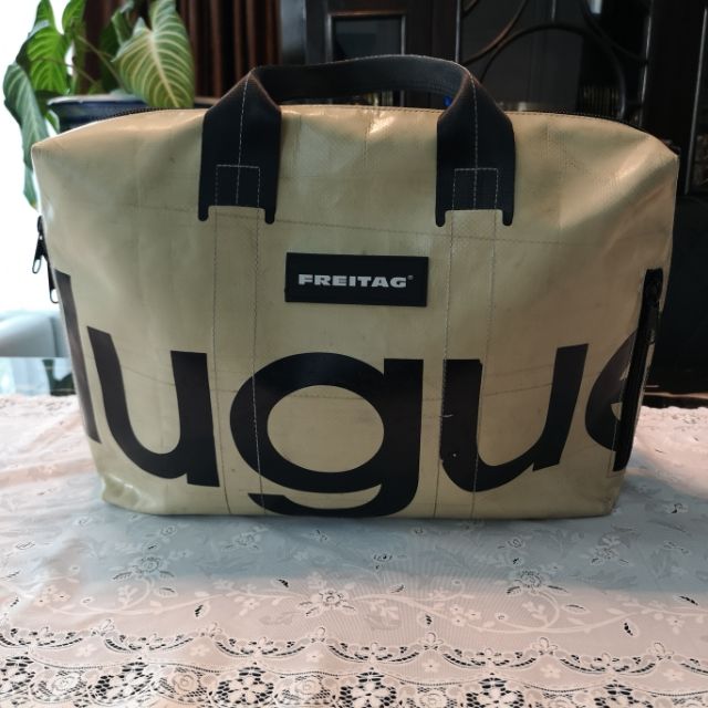 Freitag 費やさ / Ben