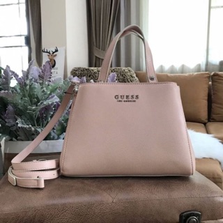 GUESS WOMAN  FACTORY SHOULDER BAG 💐กระเป๋าถือหรือสะพาย สีนู้ด