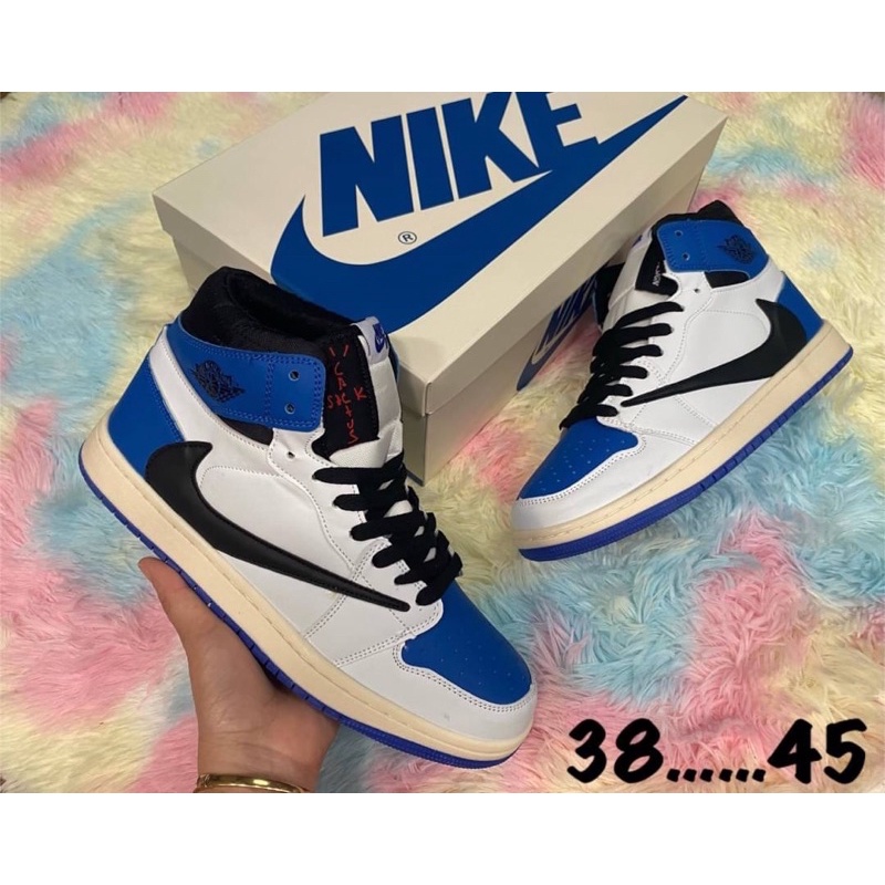 รองเท้าnikeหุ้มข้อพร้อมส่ง