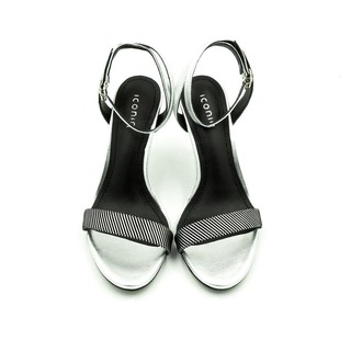 ภาพหน้าปกสินค้ารองเท้าหนังแกะ ICONIQ รุ่น Quinn 3.5\" Sandal in Silver Black Strappy ที่เกี่ยวข้อง
