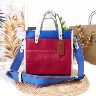 COACH FIELD TOTE 22 WITH COLORBLOCK QUILTING AND COACH BADGE (C6852)