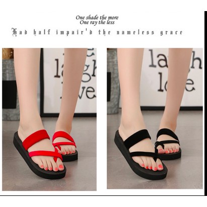 ภาพสินค้าFashion Women's Toe slippers รองเท้าแตะสวม แบบรัดส้นมีหู ความสูง 3cm (สีดำ.สีแดง) จากร้าน lh231415 บน Shopee ภาพที่ 4