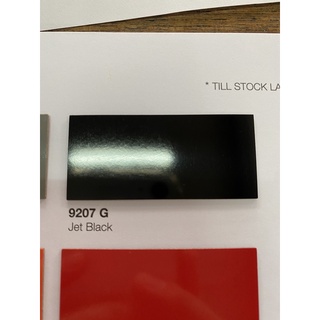 แผ่นโฟเมก้า Formica TD 9207 G สีดำเงา เรียบ ขนาด 80 x 120 ซม. หนา 0.7 มม. ใช้ติดโต๊ะ เฟอร์นิเจอร์  *พร้อมส่ง*