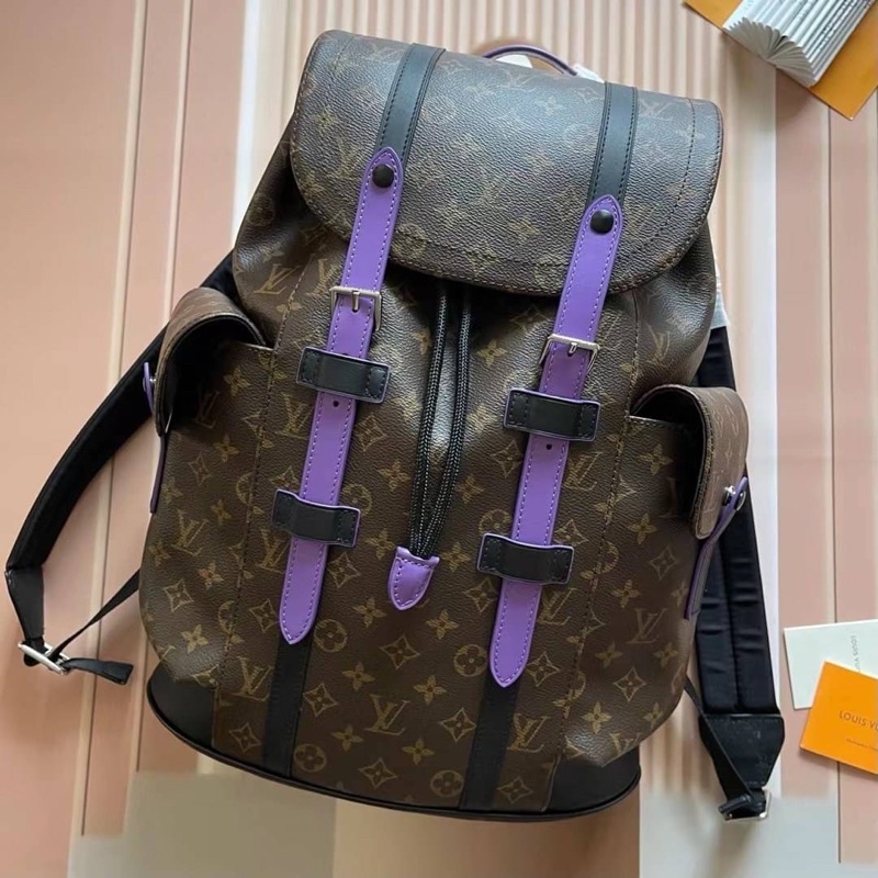 กระเป๋าแบรนด์เนม-กระเป๋าเป้-louis-vuitton-christopher-leather-backpack-เป็นงานดีที่สุดเทียบเท่าของแท้คุณภาพดี