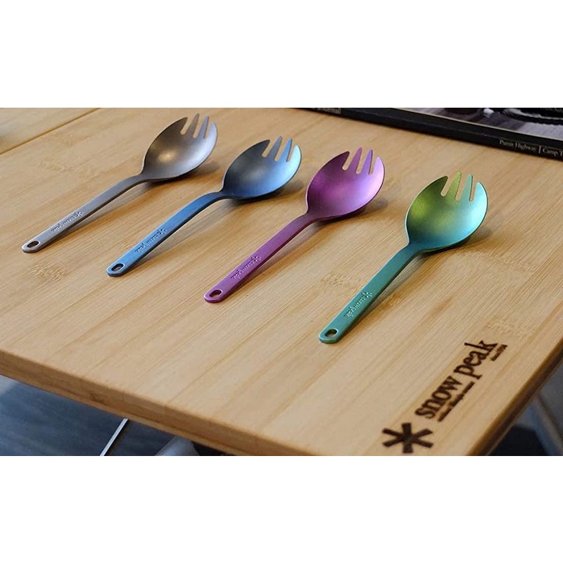 ภาพหน้าปกสินค้าSNOW PEAK TITANIUM SPORK ช้อนกึ่งส้อมพกพาง่าย จากร้าน basecamp.outdoor บน Shopee