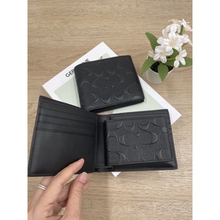 (ผ่อน0%) กระเป๋าสตางค์ชาย สีดำ ลายซีนูน มีไส้  F75371 COMPACT ID WALLET IN SIGNATURE CROSSGRAIN LEATHER หนังแท้