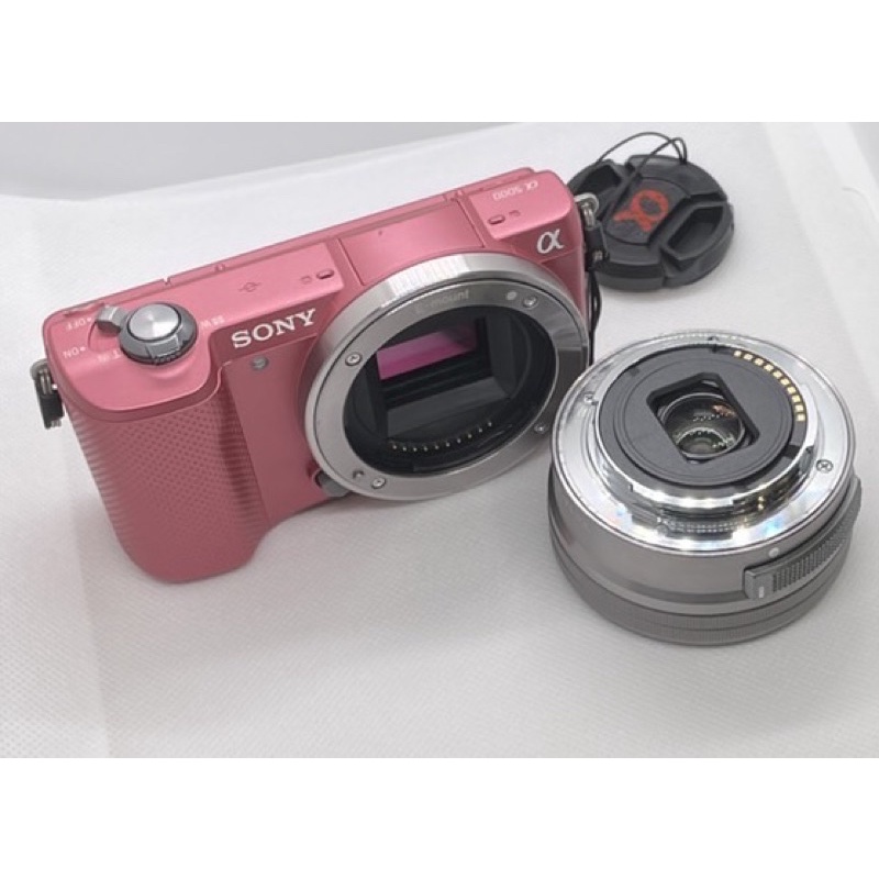 sony-a5000-พร้อมเลนส์-16-50mm-used-มือสองสภาพดี-พร้อมใช้-มีประกันหลังการขาย-พร้อมของแถมสุดคุ้ม-จอพับได้-ถ่ายรูปคนสวย