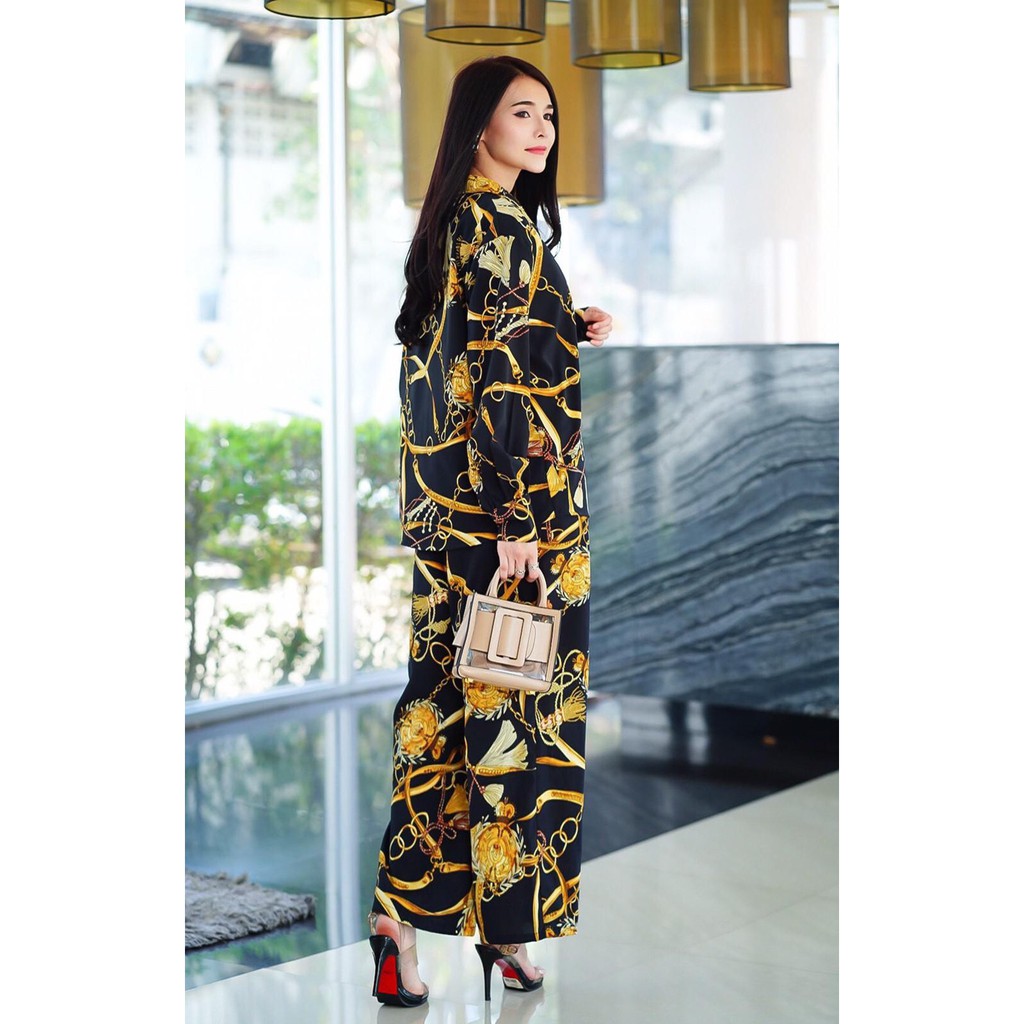 t12-ชุดเซ็ตสาวอวบ-เสื้อ-กางเกง-ผ้าไหมอิตาลี่พิมพ์ลาย-เสื้อคอปก-กระดุมหน้า-กางเกงขายาว-มีกระเป๋า