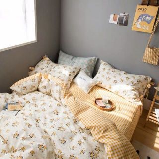 ผ้าปูที่นอน (ลาย : ดอกไม้วินเทจ)