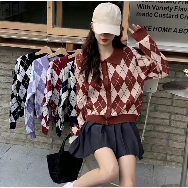 cicishop-66029-เสื้อไหมพรมknitแขนยาวคอปก-ทอลายตารางแต่งกระดุมกลาง-สไตล์เกาหลีคูลๆ