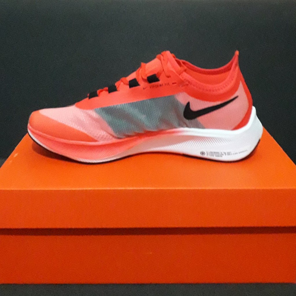 รองเท้าวิ่งไนกี้-nike-zoom-fly3-red-รุ่นยอดนิยม-มาใหม่