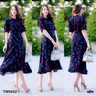 Maxi Dress เดรสยาว ผ้าโฟเวย์ ลายเชอรี่ **สอบถามก่อนสั่งซื้อ**