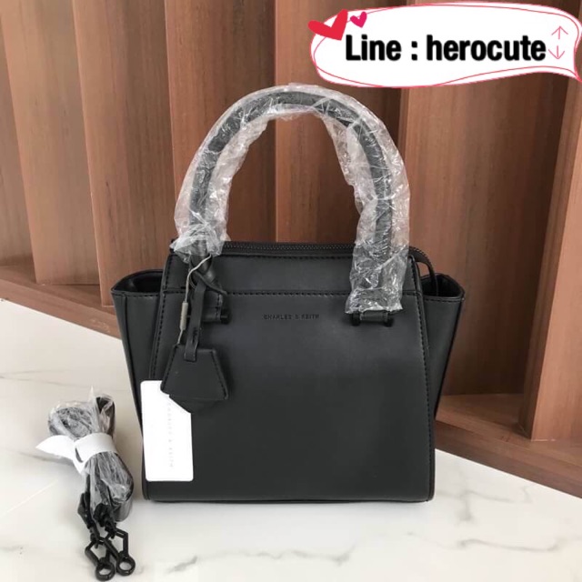 charles-amp-keith-bag-ของแท้-ราคาถูก