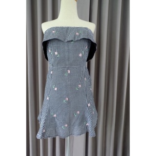 เดรสเกาะอก [XL]Pomelo gingham embroidered strapless dress [XL]