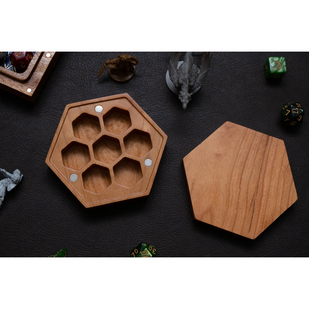 Dice Box DnD NETURAL CHERRY WOOD Dice Vault RPG Dice Set