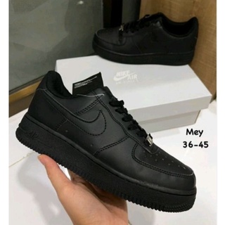 รองเท้าผ้าใบ Nike ไนกี้ รองเท้าผ้าใบดำล้วน