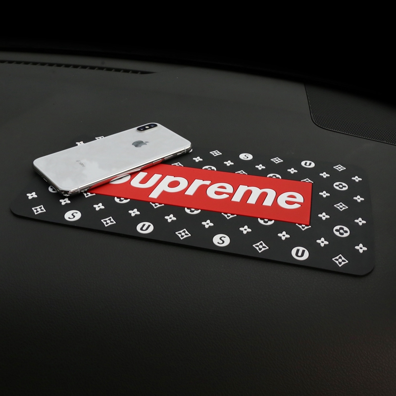 แผ่นรองโทรศัพท์มือถือ-กันลื่น-ลาย-supreme-สําหรับคอนโซลรถยนต์