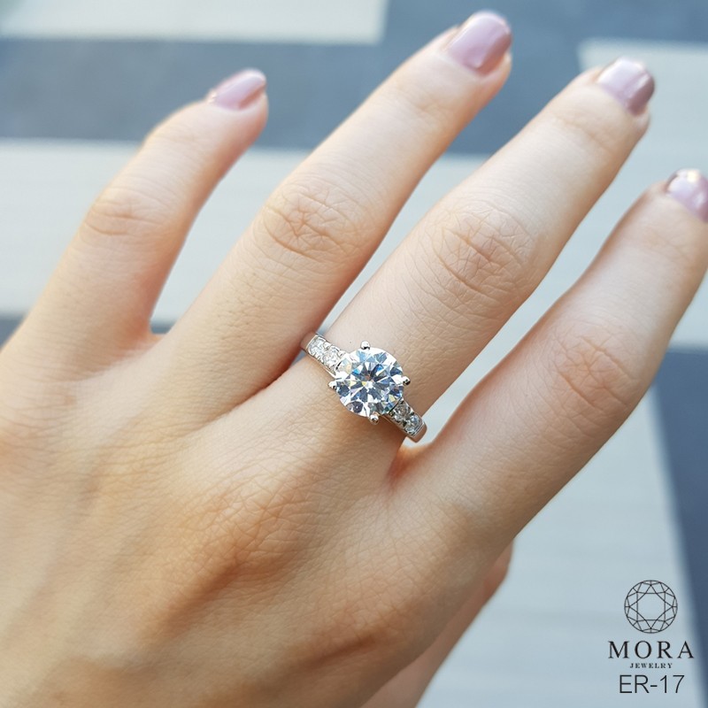 wr-17-แหวนเพชร-cz-ขนาด-2-0-ct-8-mm-เครื่องประดับเพชร-แหวนแต่งงาน-แหวนหมั้น-สวยเทียบเพชรแท้-by-mora-jewelry-diamond