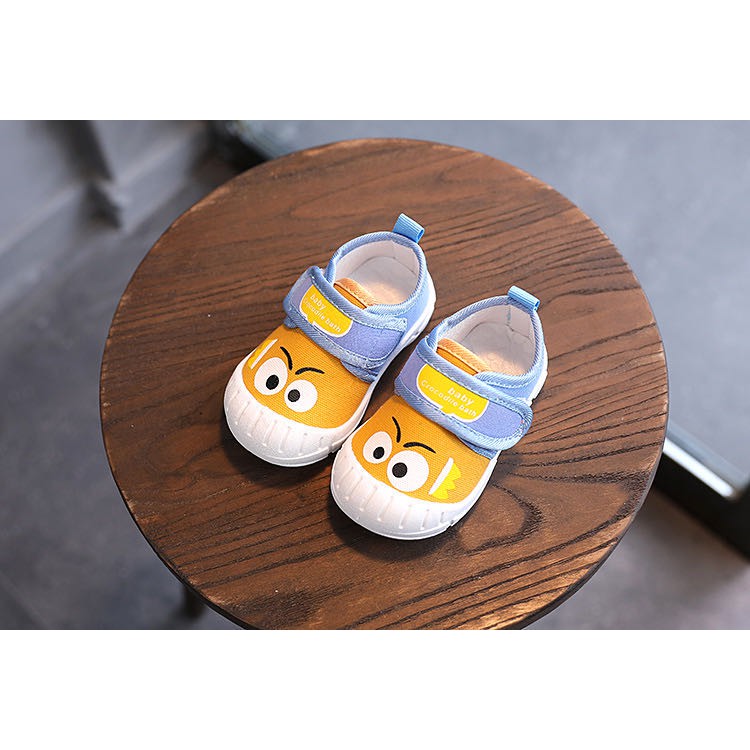 ภาพหน้าปกสินค้าBaby Nong ของใหม่ รายการข้อเสนอพิเศษไม่สามารถคืนเงินและไม่สามารถแลกเปลี่ยนได รองเท้าเด็กวัยหัดเดิน รองเท้าผ้าใบ รองเท้าเ จากร้าน baby_nong บน Shopee