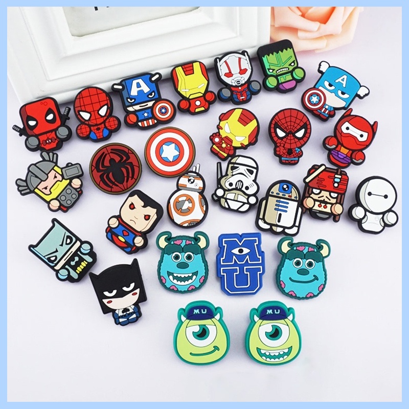 สติกเกอร์-ลายการ์ตูนอนิเมะ-marvel-สําหรับตกแต่งรองเท้า-crocs-diy