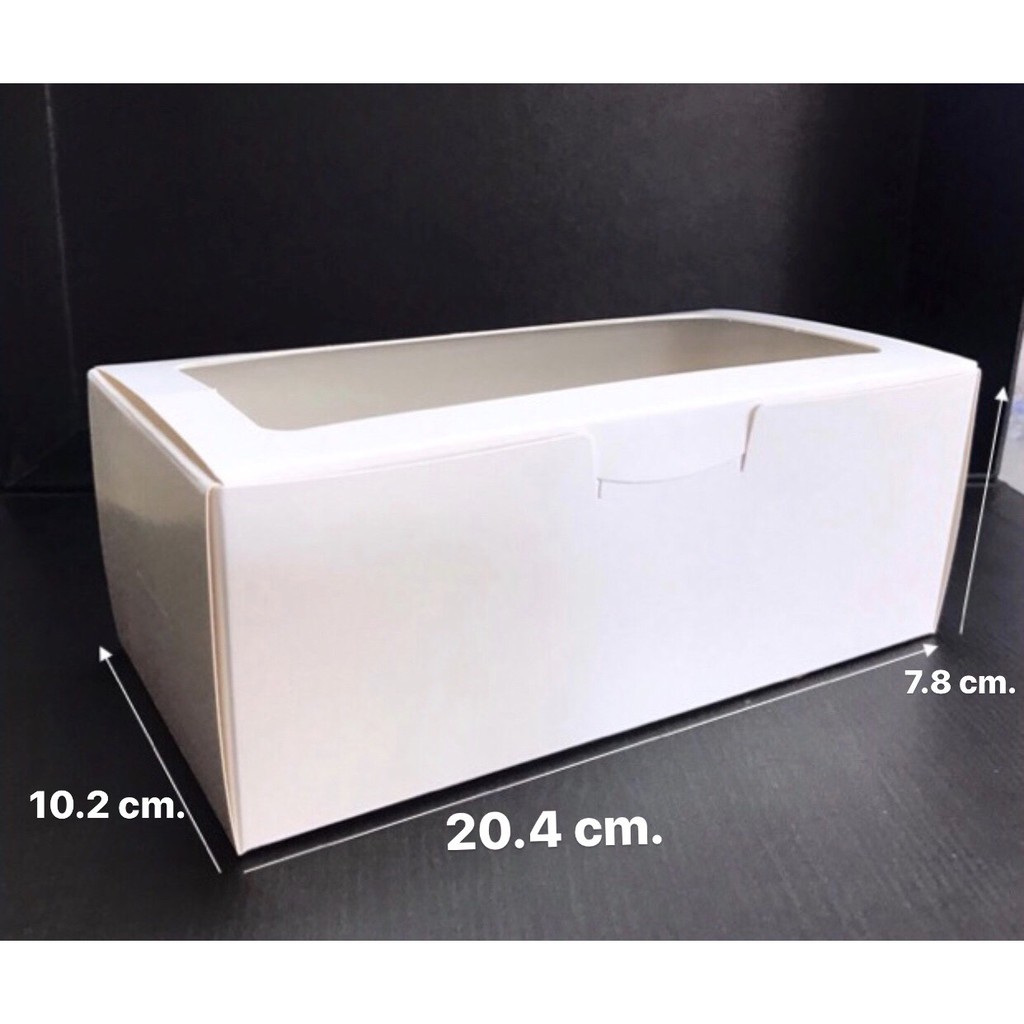 กล่องใสขนมเค้กแบบยาวเจาะหน้าต่างติดpvcใสด้านหน้าขนาด10-2x20-4x7-8เซน