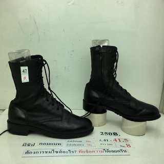 ภาพหน้าปกสินค้ารองเท้าคอมแบท รองเท้าจังเกิ้ล มีซิปข้าง Combat boots with zippered sides. หนังสีดำ มือสอง นำเข้า เกาหลี ที่เกี่ยวข้อง