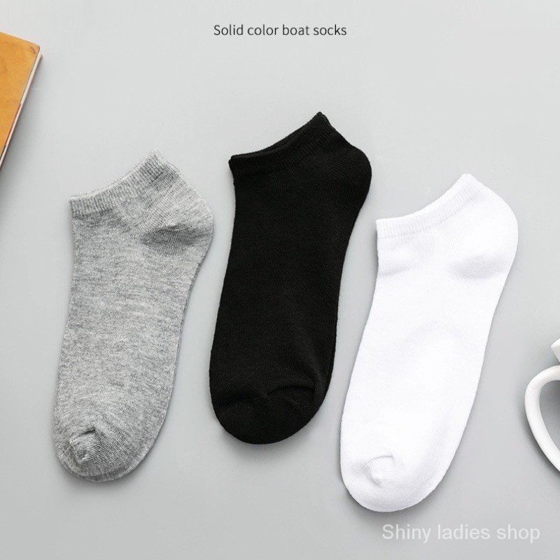 ภาพหน้าปกสินค้าถุงเท้า ️ถุงเท้าข้อสั้น สีทึบ 1คู่ ️ผ้านิ่ม ขาว ดำ เทา จากร้าน kuike113.th บน Shopee