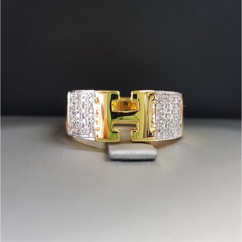 ภาพหน้าปกสินค้าแหวน H สไตล์ Hermes เพชรแท้ๆ ทองคำแท้ 9k (37.5%)