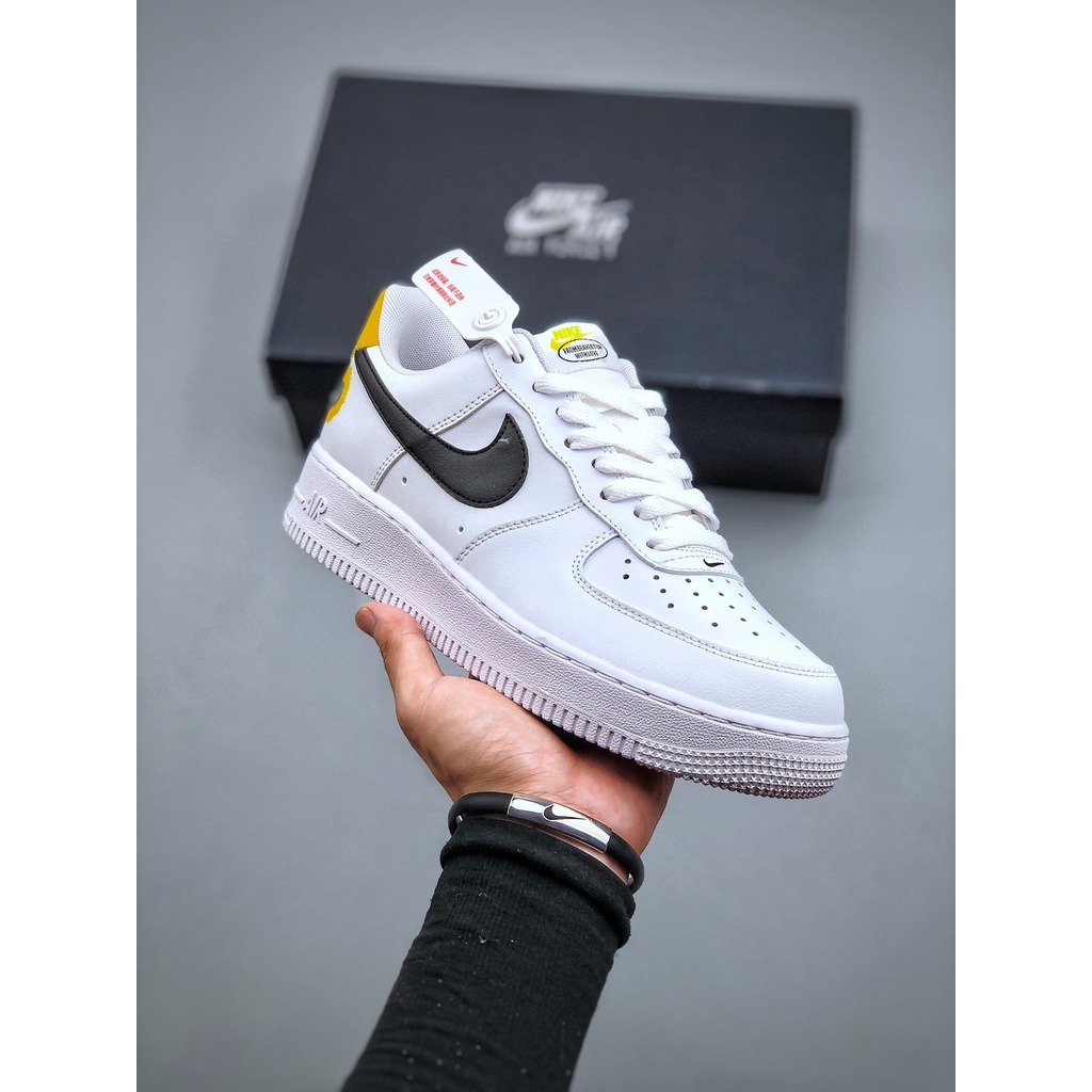 ภาพหน้าปกสินค้าNike Air Force 1 '07 Low สินค้าถ่ายจากงานจริง ของแท้100% รองเท้าผ้าใบ รองเท้า รองเท้าวิ่ง รองเท้า nike จากร้าน x3hu9xp037 บน Shopee