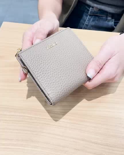 aimee-bifold-wallet-กระเป๋าตังค์-กระเป๋าตังค์ใบสั้น-กระเป๋าตังค์พับได้