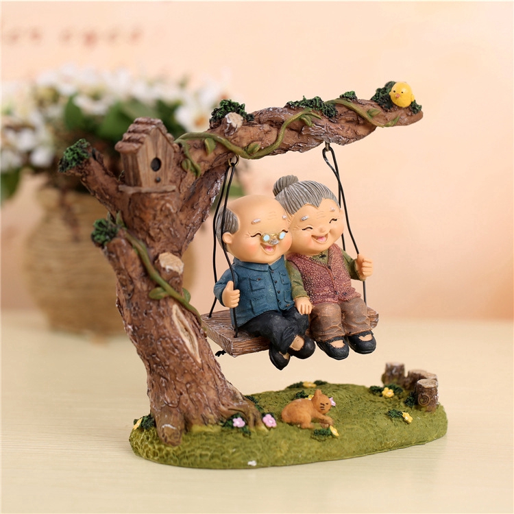 accompany-old-man-old-woman-swing-home-creative-desktop-gifts